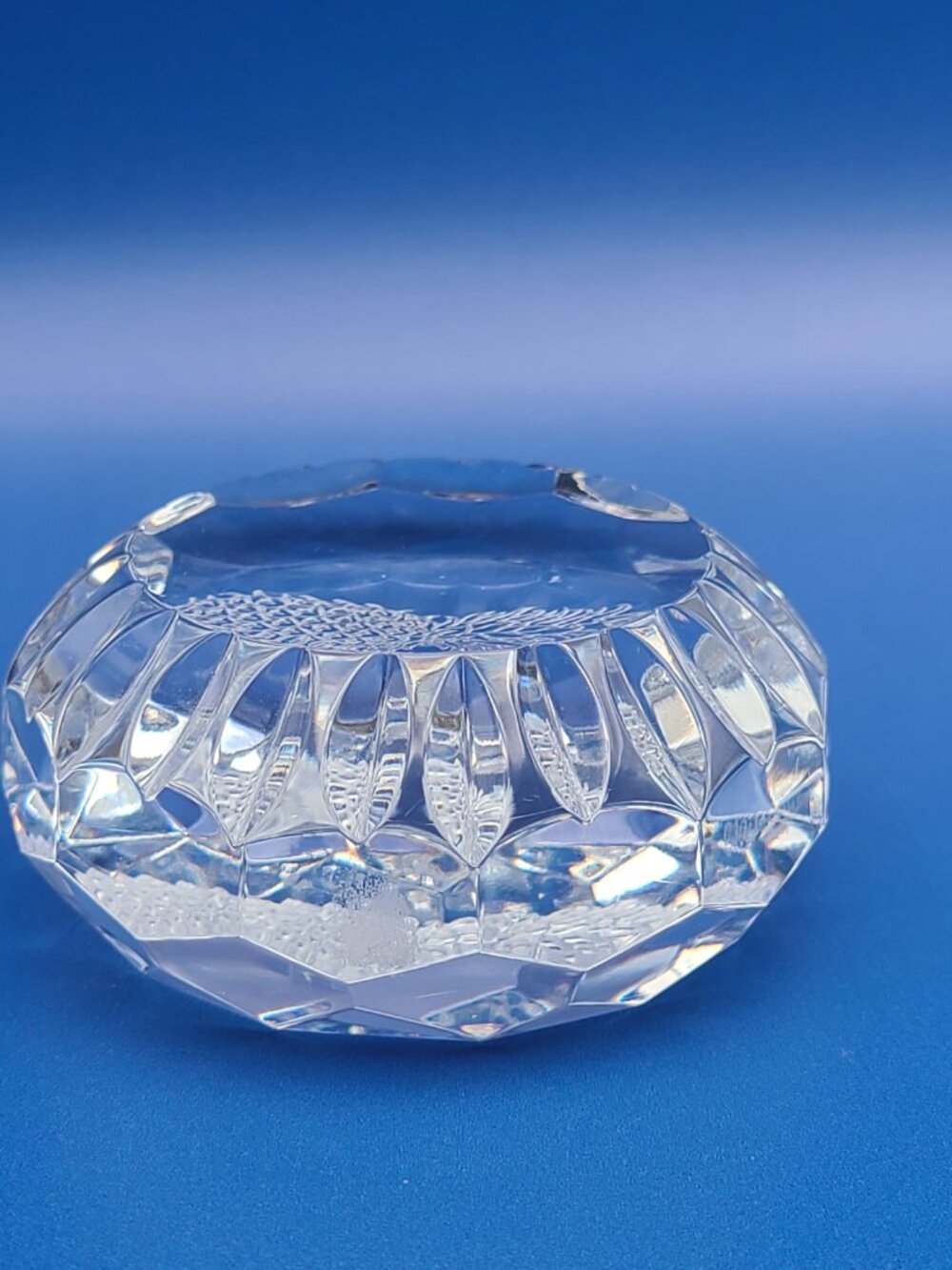 Waterford Crystal Hospitality Collection Cut Pineapple Paperweight - Picture 4 of 9